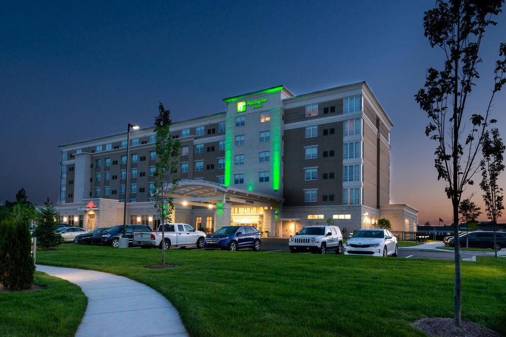 Holiday Inn & Suites - Farmington Hills - Detroit Nw By Ihg Exterior photo